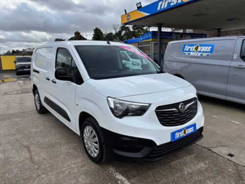 2022/71 VAUXHALL COMBO 1.5 2300 DYNAMIC L2 H1 100 BHP  ** SAME DAY DRIVE-AWAY **