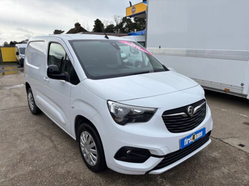 2023/23 VAUXHALL COMBO 1.5 2300 PRO L1 H1 100 BHP ** GREAT SPEC **